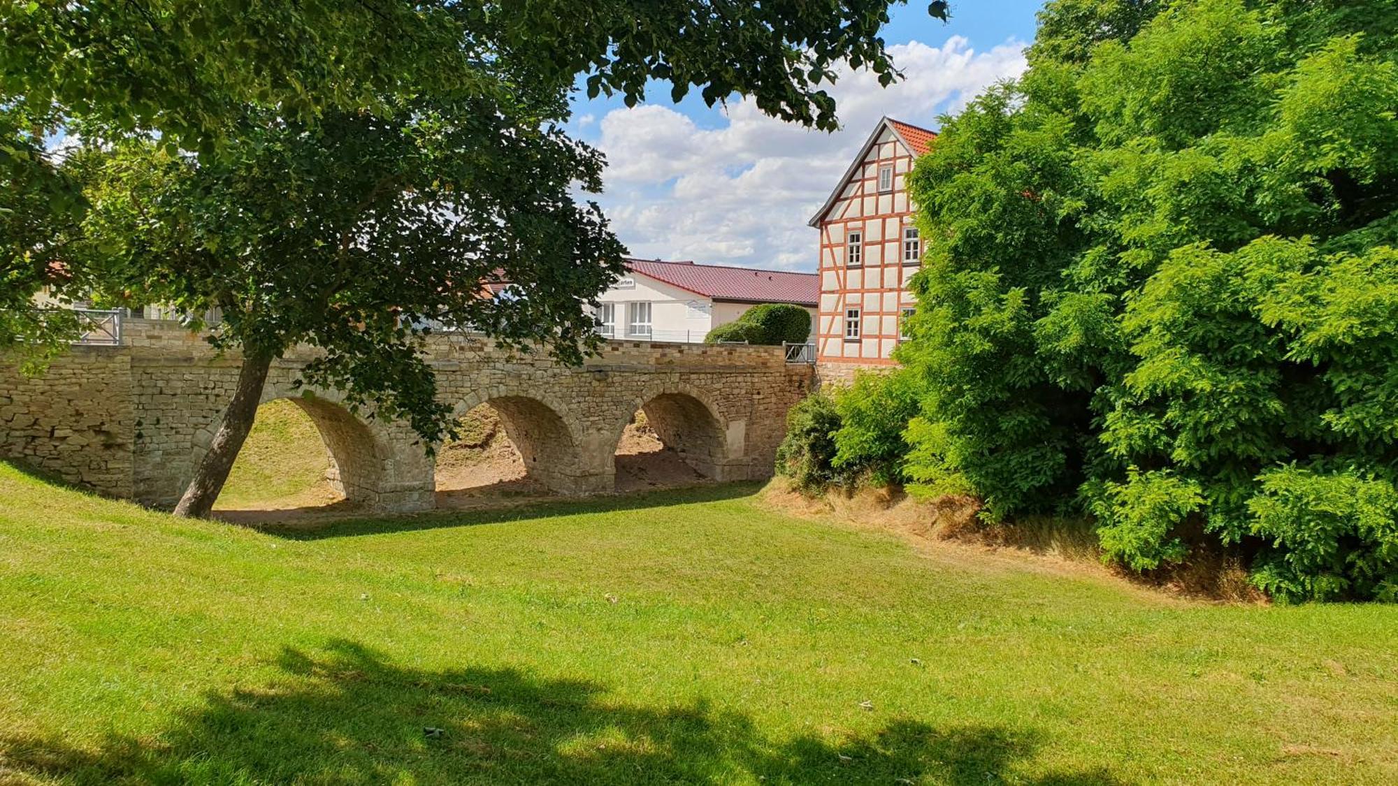 Ferienwohnungen An Der Schlossruine Herbsleben Luaran gambar